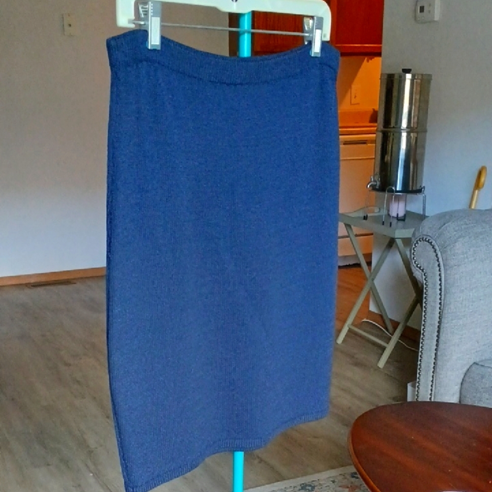 St. John Classic Blue Women's Knit Skirt